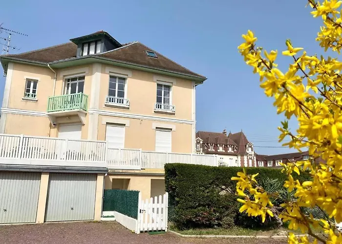 Eventail Agreable 2 Pieces Proche Et Apartment Cabourg