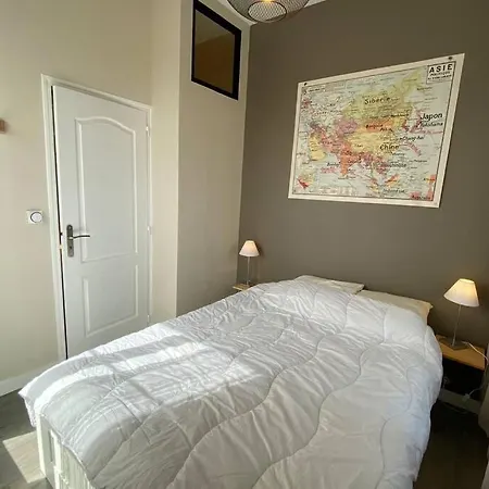 Eventail Agreable 2 Pieces Proche Et