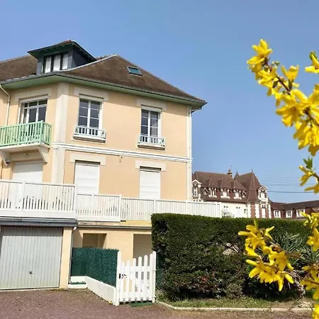 Eventail Agreable 2 Pieces Proche Et Apartment Cabourg