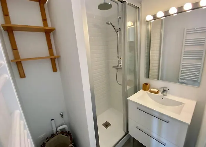 Eventail Agreable 2 Pieces Proche Et